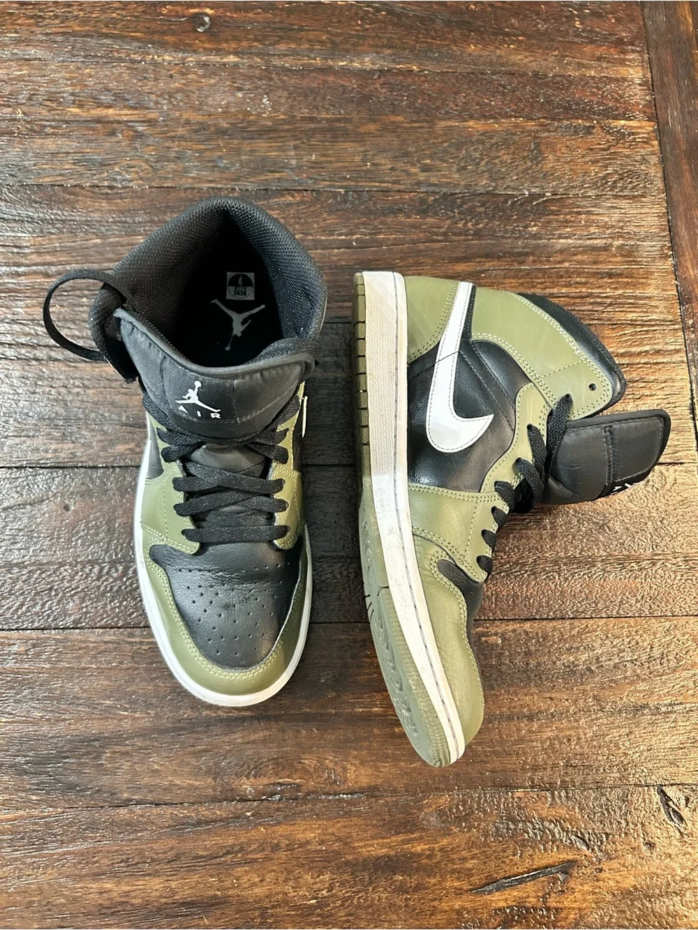Nike Air Jordan 1 Mid Black White Medium Olive DQ8426-092- Sequoia